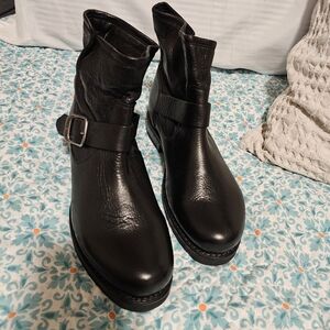 Frye Black Leather Women's Boots